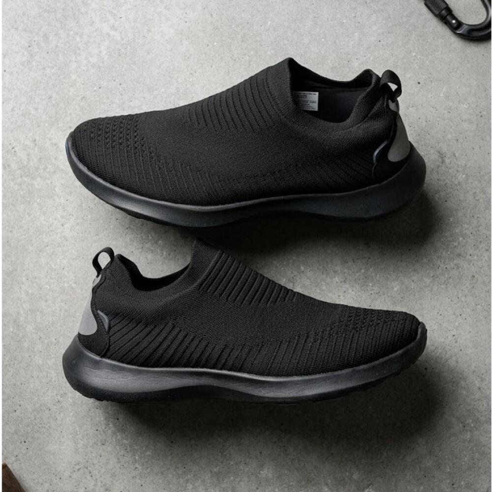 Vessi Mens 10 Everyday Move Slip-On Waterproof Black Knit Sneakers Shoes